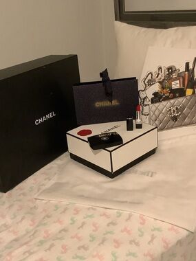 CHANEL Black & White Gift Box with Red Lipstick